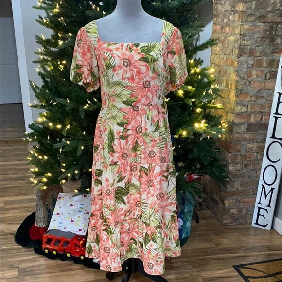 julia jordan Dresses & Skirts - Floral Print Square Neck Dress